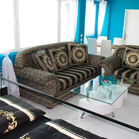 Skyhostel