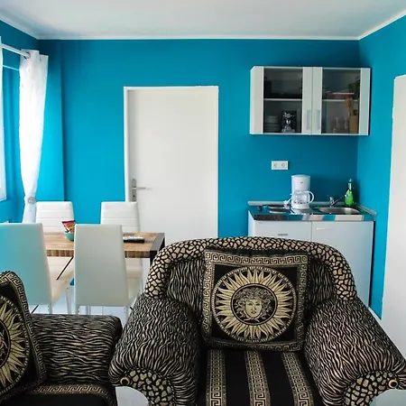 Skyhostel * Friedrichshafen