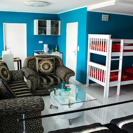 Skyhostel Hostal