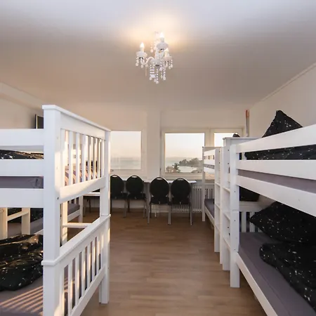 Skyhostel * Friedrichshafen