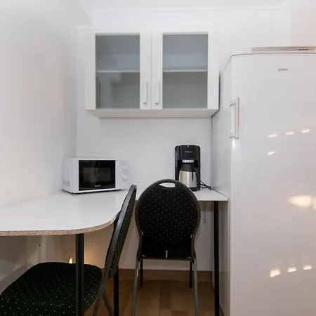 Skyhostel بيت شباب