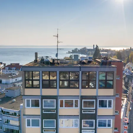 Skyhostel * Friedrichshafen