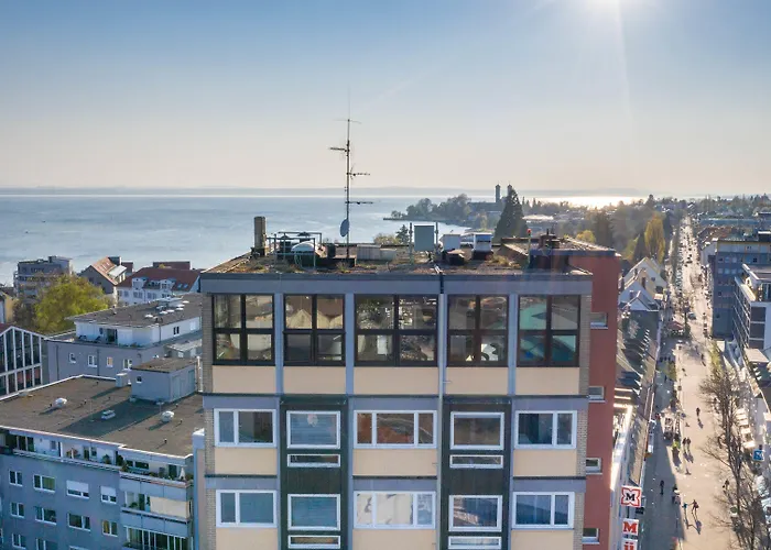 Skyhostel * Friedrichshafen